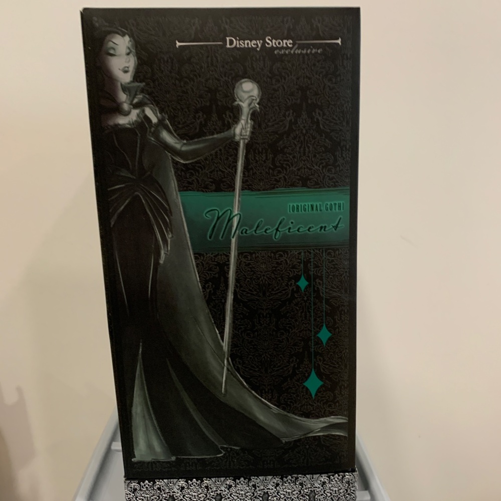 NEW Disney Villains Designer Doll Collection Maleficent - Earlier Edition